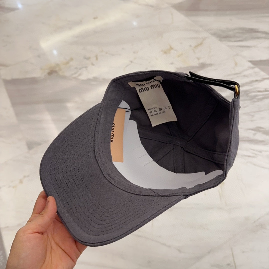 MM BASEBALL CAP IN GREY FABRIC EMBROIDERED LOGO STYLE 2