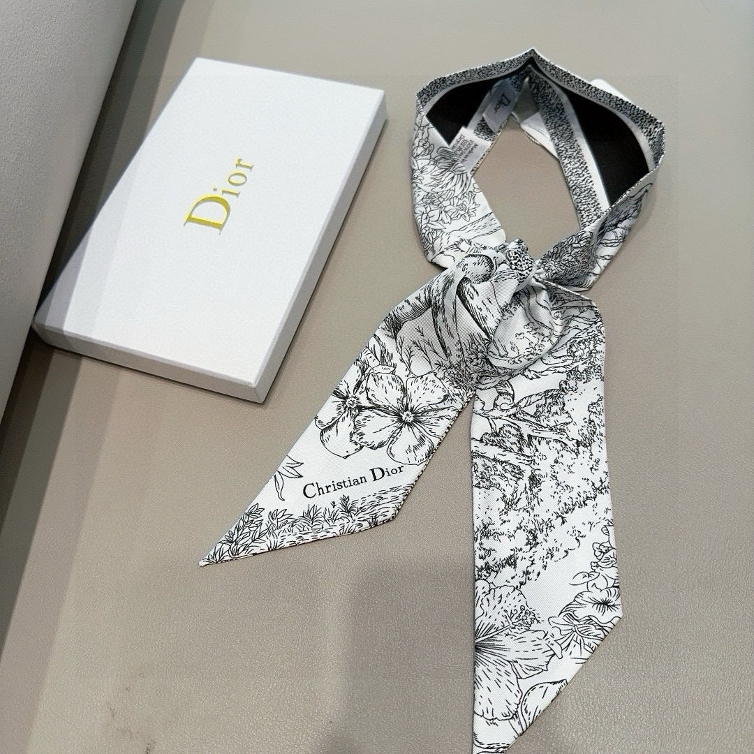 DIOR TWILLY 100 CM IN SILK 714372